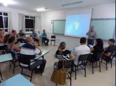 Reunião para os pais de alunos novos