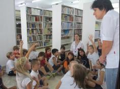 2º ano C visita a Biblioteca