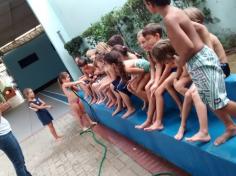 1º ano B – banho de mangueira e diversão!