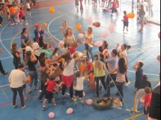 Ed. Infantil e 1º ano comemorando o Dia das Mães