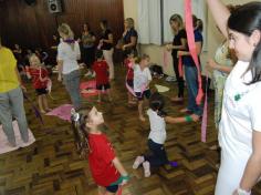 Ed. Infantil e 1º ano comemorando o Dia das Mães