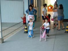 Ed. Infantil e 1º ano comemorando o Dia das Mães