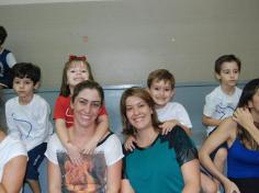 Ed. Infantil e 1º ano comemorando o Dia das Mães