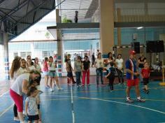 Ed. Infantil e 1º ano comemorando o Dia das Mães