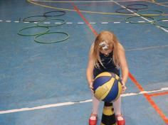 Ed. Infantil e 1º ano comemorando o Dia das Mães