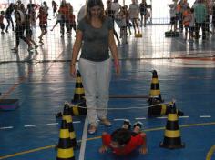 Ed. Infantil e 1º ano comemorando o Dia das Mães