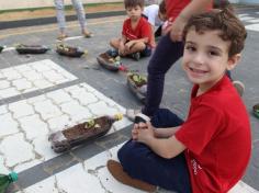 Grupo Música realiza plantação com mamãe Liliane