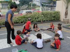 Grupo Música realiza plantação com mamãe Liliane