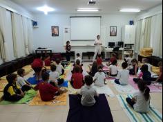 Yoga no 2º ano C