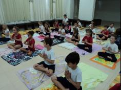 Yoga no 2º ano C