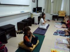 Yoga no 2º ano C