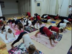 Yoga no 2º ano C