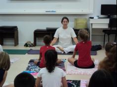 Yoga no 2º ano C