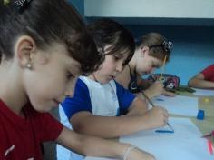 Arte com Fabrícia no 3º ano D