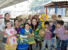 É festa no Arraiá do Salê!