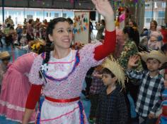 Festa Junina no arraial da Educação Infantil e 1º ano