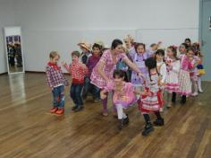 Festa Junina no arraial da Educação Infantil e 1º ano