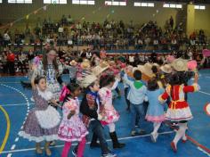 Festa Junina no arraial da Educação Infantil e 1º ano