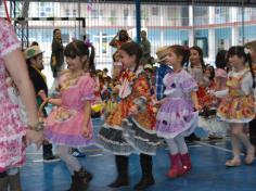 Festa Junina no arraial da Educação Infantil e 1º ano