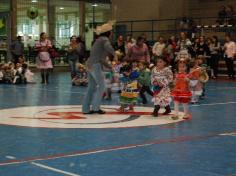 Festa Junina no arraial da Educação Infantil e 1º ano