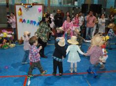 Festa Junina no arraial da Educação Infantil e 1º ano