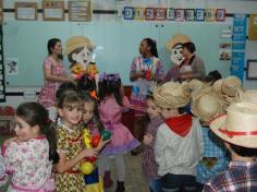 Festa Junina no arraial da Educação Infantil e 1º ano