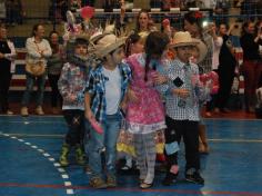 Festa Junina no arraial da Educação Infantil e 1º ano