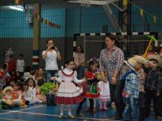 Festa Junina no arraial da Educação Infantil e 1º ano