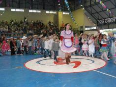 Festa Junina no arraial da Educação Infantil e 1º ano