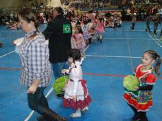 Festa Junina no arraial da Educação Infantil e 1º ano