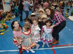 Festa Junina no arraial da Educação Infantil e 1º ano