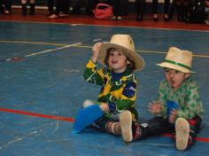 Festa Junina no arraial da Educação Infantil e 1º ano