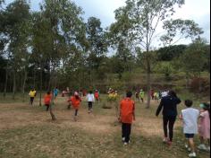 3º ano B brincando e aprendendo no Espaço Verde