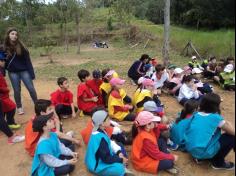 3º ano B brincando e aprendendo no Espaço Verde