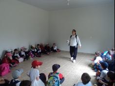 3º ano B brincando e aprendendo no Espaço Verde