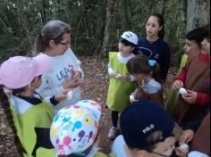 3º ano B brincando e aprendendo no Espaço Verde