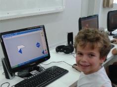 1º ano A explora o Tangram na Informática