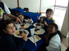 Feijoada na escola!