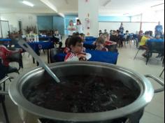 Feijoada na escola!