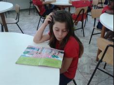 1º ano A visita a Biblioteca da Escola