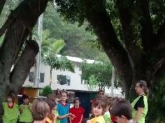 1º ano B em aula passeio no Espaço Verde