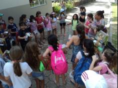 4º ano D estudando o som no Espaço Verde