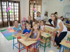 Oba! Dia de conhecer a nova sala de aula!