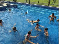 Banho de piscina com a turma do 1º ano D