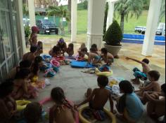 Banho de piscina com a turma do 1º ano D