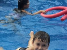 Banho de piscina com a turma do 1º ano D