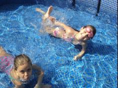 Banho de piscina com a turma do 1º ano D