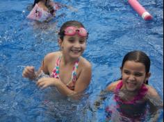 Banho de piscina com a turma do 1º ano D