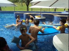 Banho de piscina com a turma do 1º ano D