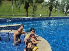 Banho de piscina com a turma do 1º ano D